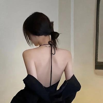 妮娜的一切